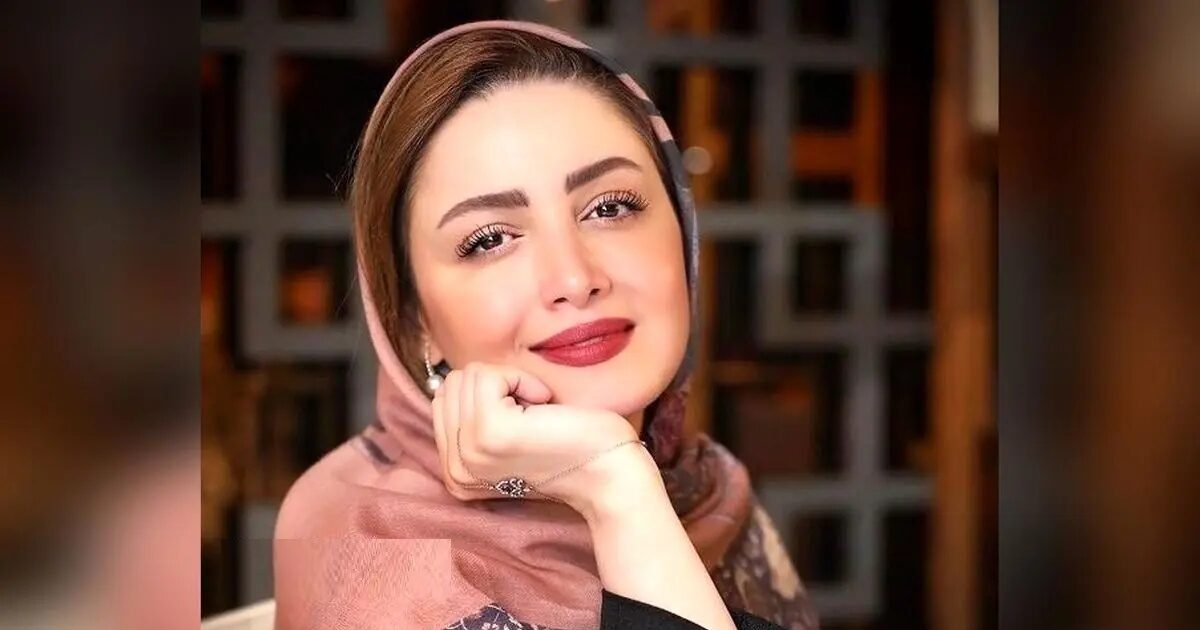 عکس عاشقانه شیلا خداداد و همسر پزشکش روی تراس خانه