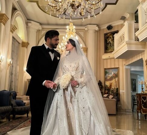 چشم غره خواهر شوهر مریم مومن برای عروس سر زبون دار خانواده/ ماشالا عروس خانوم کم نمیاره+فیلم