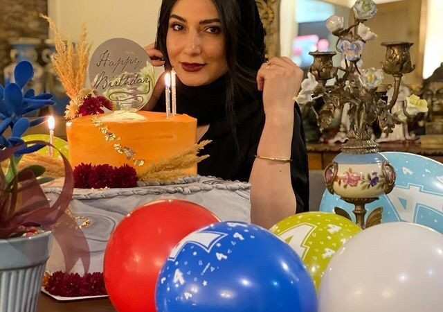 نگاهی متفاوت به دکوراسیون لوکس خانه سمیرا حسن پور و همسر کارگردانش که همه را شگفت‌زده کرد!