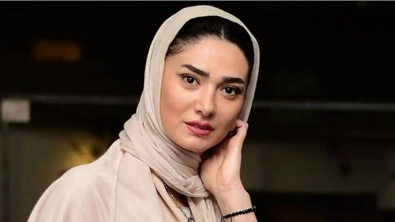 (عکس) ترکیب درست استایل کژوال مینا وحید بازیگر سریال 8 پا با اکسسوری سینماییش / هارمونی کامل شال و مانتو و کیف با هم