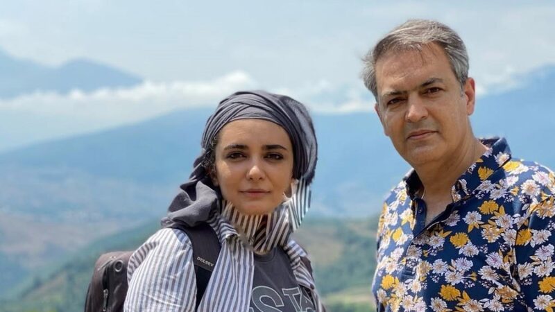 باز و بسته کردن کلاشینکف با چشمای بسته توسط لیندا کیانی