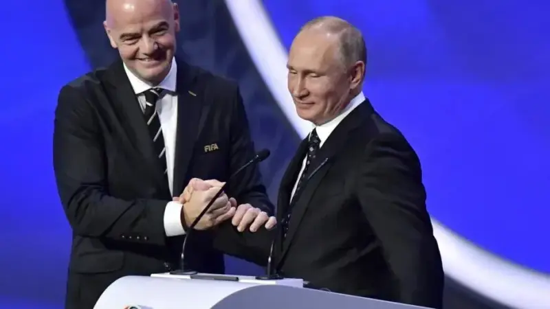 فیفا چراغ سبز داد؛ بازگشت روسیه به میادین فوتبال در تورنمنت‌های آینده؟