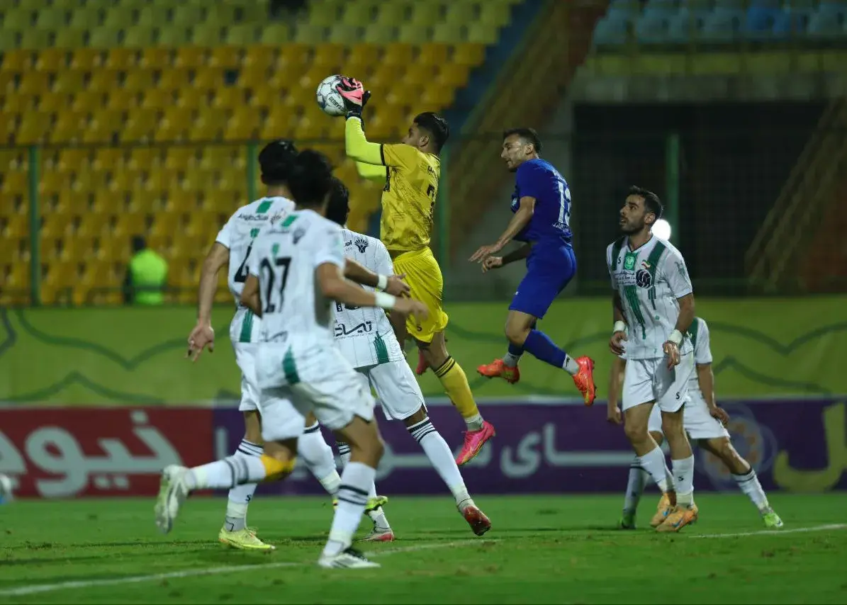 دروازه‌بان خیبر با کلین‌شیت مقابل استقلال خوزستان، قهرمان بازی‌های حساس!