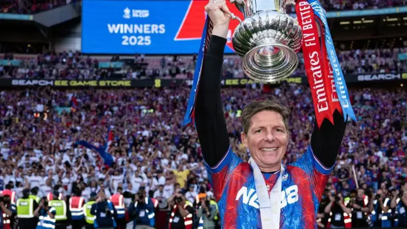 اولیور گلاسنر؛ معجزه‌گر کریستال پالاس که تاریخ را بازنویسی کرد!