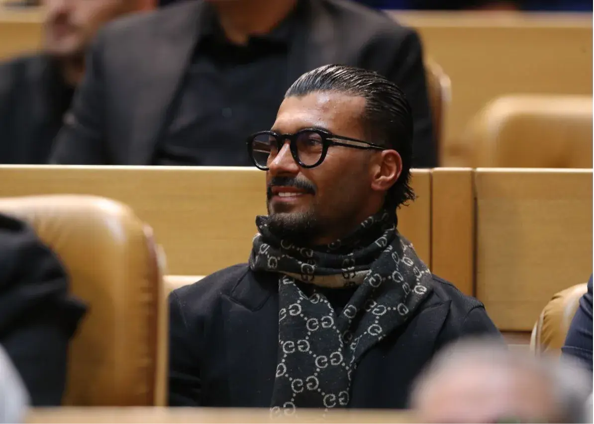 ورود جنجالی رامین رضاییان به جمع بزرگان استقلال؛ کوتاه اما پرسر و صدا!