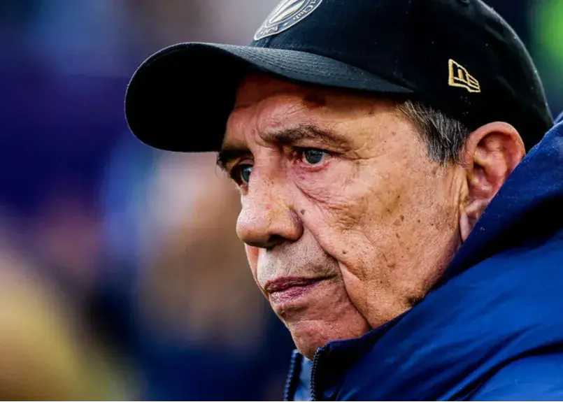 غم بزرگ فوتبال؛ مربی افسانه‌ای مارسی و پی‌اس‌جی در ۷۲ سالگی دار فانی را وداع گفت