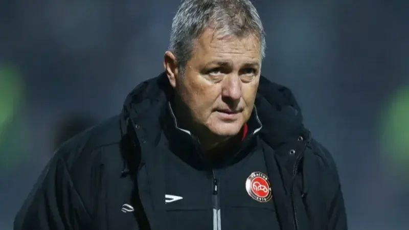 تراکتور در آستانه سقوط از صدر؛ راز موفقیت‌های ناپایدار در چهار جام چیست؟