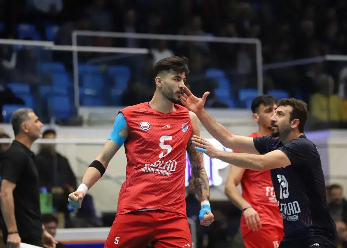 مهاجم فولاد سیرجان با عملکرد صددرصدی؛ راز موفقیت شکست‌ناپذیر تیم در لیگ برتر والیبال