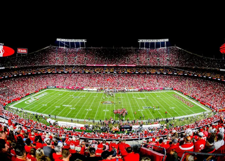 جدول کامل پخش زنده بازی‌های حساس سه‌شنبه 25 آذر