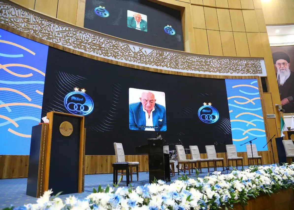 پیغام ویژه حشمت مهاجرانی برای استقلالی‌ها از دوری اماراتی‌ها!