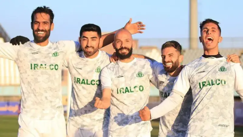 گلر جوان آلومینیوم در آستانه نبرد نفس‌گیر با پرسپولیس؛ چرا همه چشم‌ها به محمد خلیفه دوخته شده؟