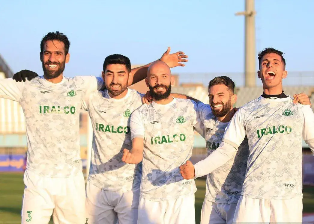 گلر جوان آلومینیوم در آستانه نبرد نفس‌گیر با پرسپولیس؛ چرا همه چشم‌ها به محمد خلیفه دوخته شده؟