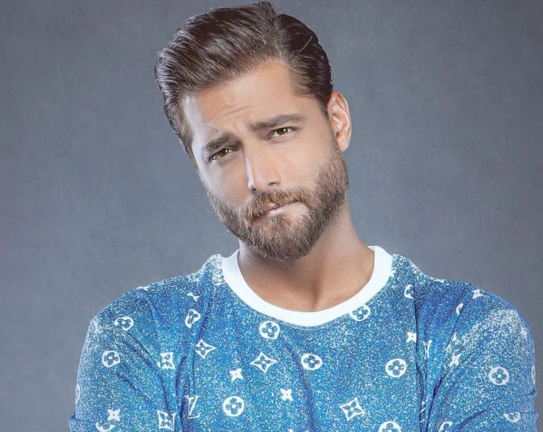 زندگی خصوصی و حواشی جذاب امیر مقاره خواننده پرطرفدار ماکان بند و همسرش لو رفت!