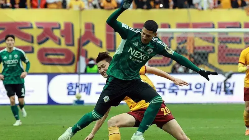 چونبوک هیوندای؛ سلطان بی‌چون‌وچرای فوتبال کره با دبل تاریخی در 2025!