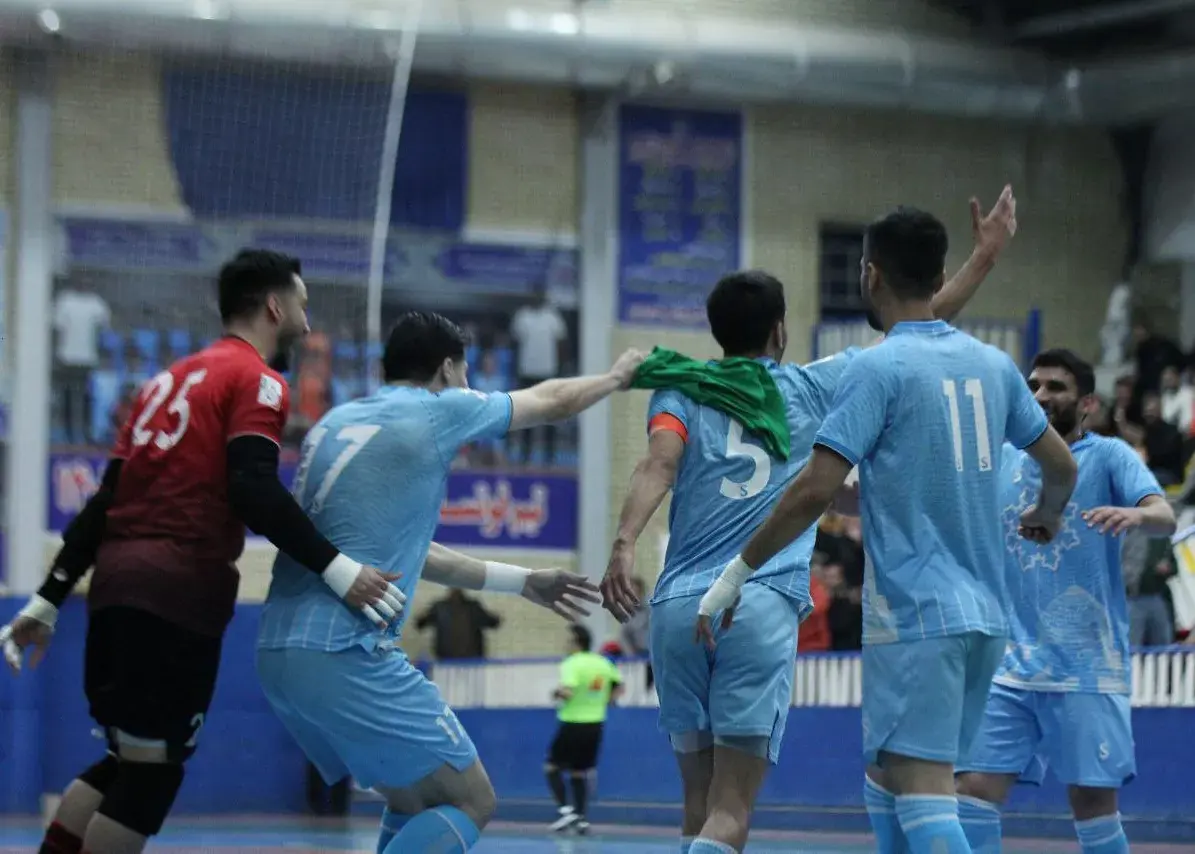 توفان شهرداری ساوه با نمایش بی‌نظیر؛ شکست‌های پی‌درپی تمام شد!