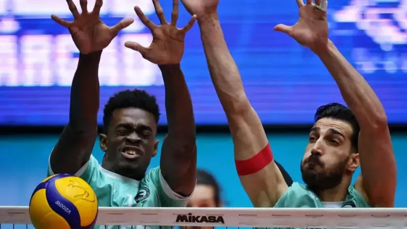 نبرد نفس‌گیر پیکان تهران و مدافع قهرمانی در حساس‌ترین بازی والیبال ایران!