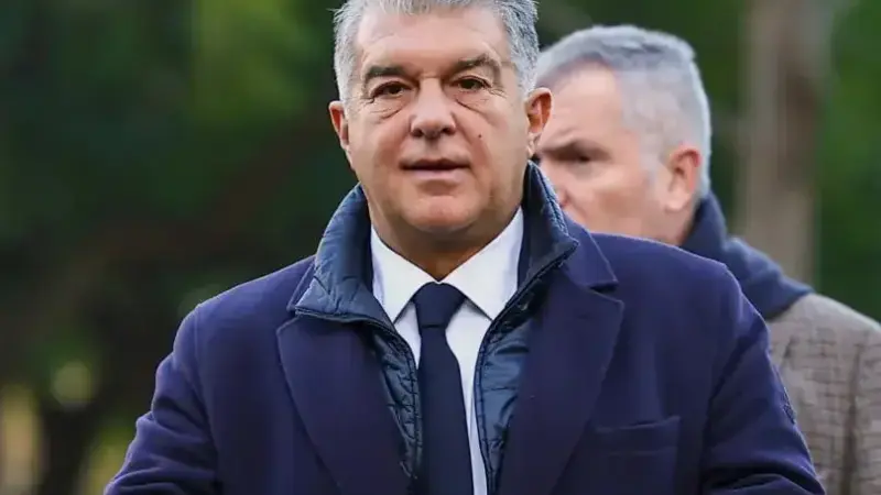 لاپورتا در مراسمی خاص: شادی به بارسا برگشته و رئال نمی‌تواند آن را تحمل کند!