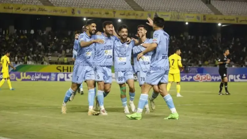 پرواز بلند سیروس صادقیان؛ نخستین گل تاریخی در چادرملو اردکان