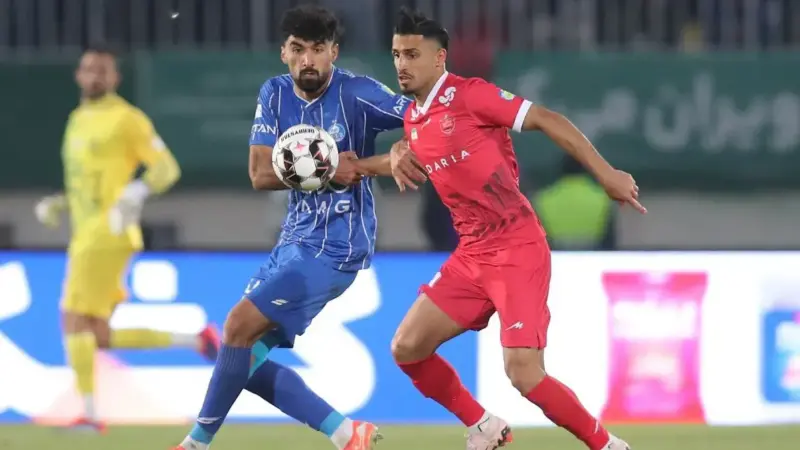 سامان فلاح؛ مدافع بی‌نقص استقلال در چالش سخت دربی مقابل علیپور!