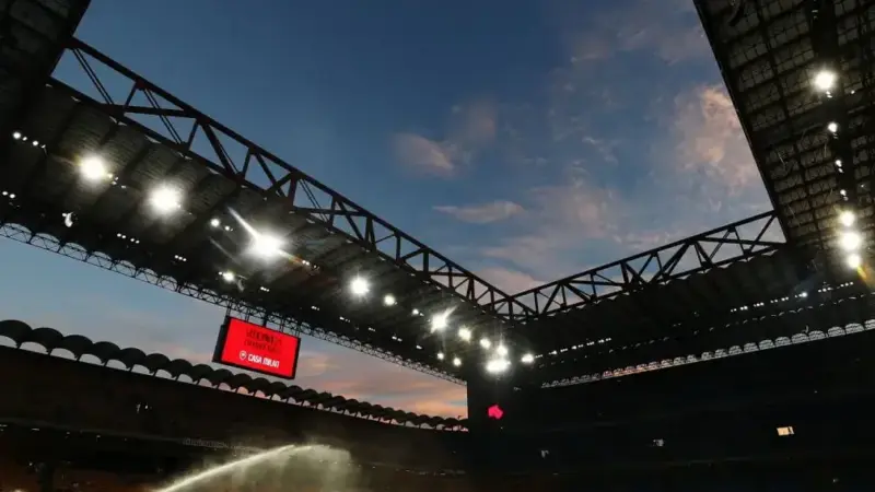 میلان و اینتر سن سیرو را از دست دادند