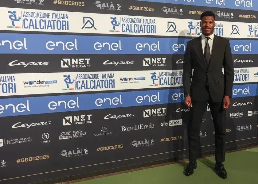 دومفریس غول‌پیکر و شیشه‌ای؛ مصدومیتی که آینده‌اش را تهدید می‌کند!