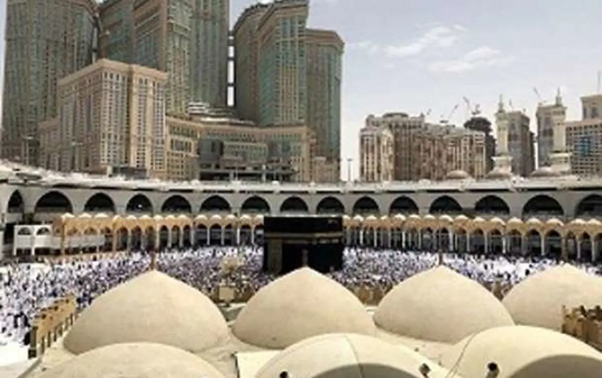 ویدیوی تکان‌دهنده از پرش مرگبار در مسجدالحرام +18 منتشر شد