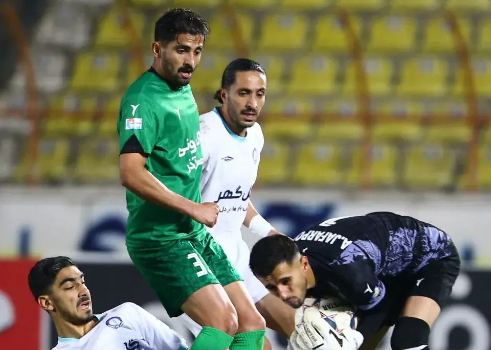 شمس‌آذر 1 – گل‌گهر 1: برد در یک دقیقه از دست رفت - وب‌گردی