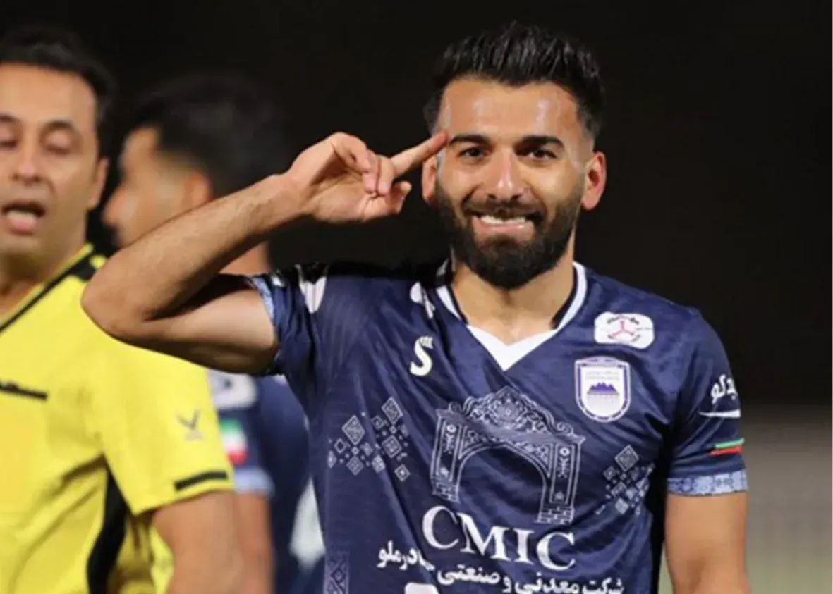 چادرملو با چهار تغییر کلیدی به مصاف ذوب‌آهن می‌رود؛ آیا صدر جدول در انتظار است؟