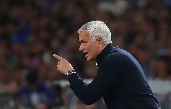 مورینیو با تاکتیکی جنجالی کونته را به سکوت کشاند؛ راز پیروزی در لیگ قهرمانان لو رفت!