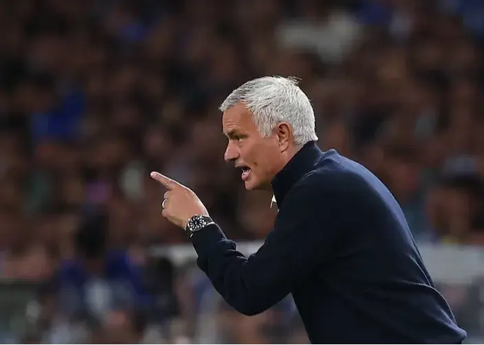 مورینیو با تاکتیکی جنجالی کونته را به سکوت کشاند؛ راز پیروزی در لیگ قهرمانان لو رفت!