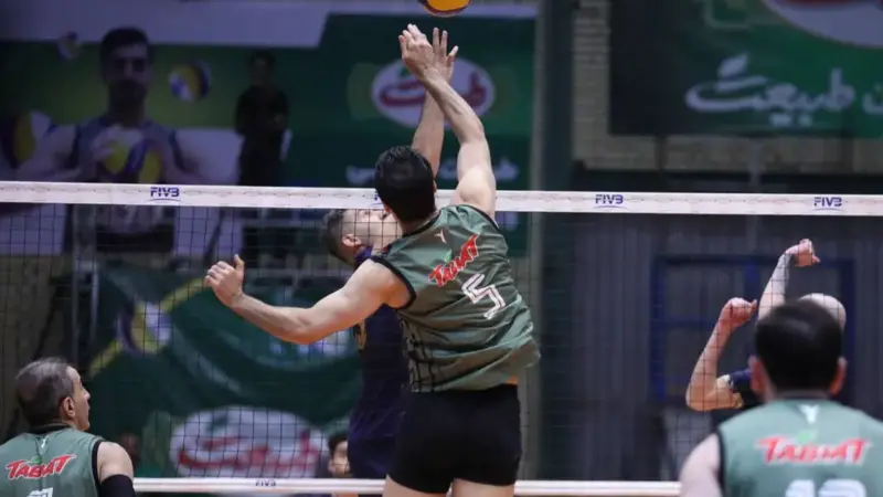 فانوس به دست‌ها به جنگ مدعیان می‌روند