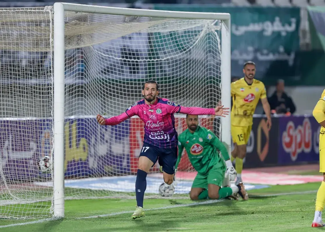 لحظه تاریخی ساسان حسینی: فریاد شادی پس از گل طلایی مقابل فجر سپاسی