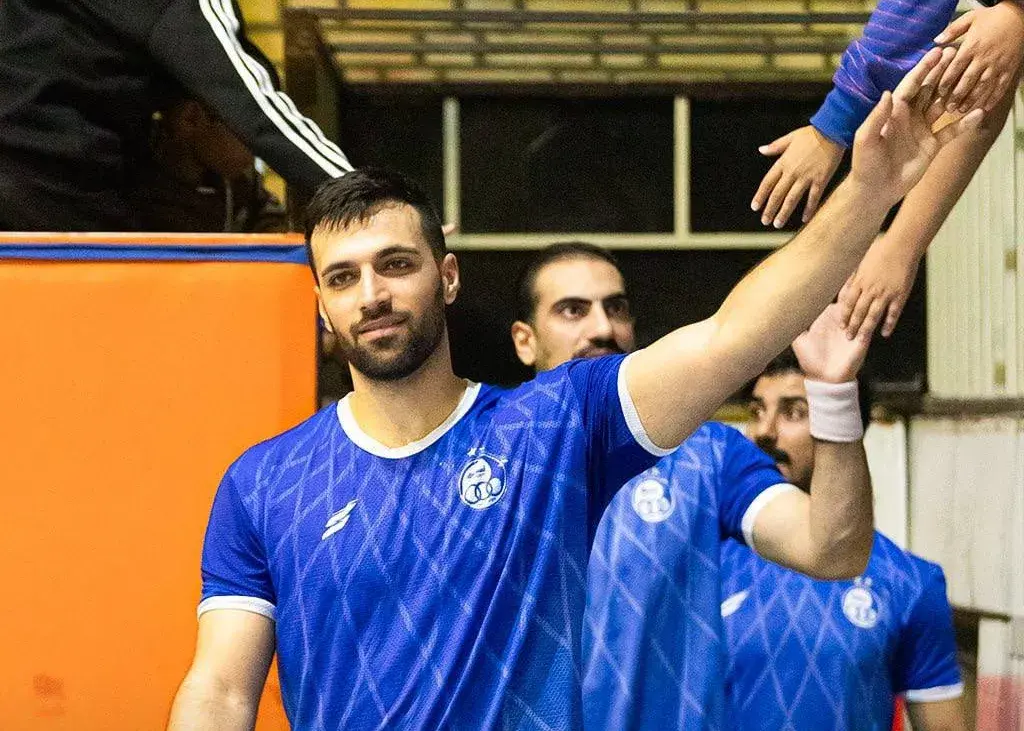 استقلال با نمایش برق‌آسا، دوئل نفس‌گیر لیگ هندبال را فتح کرد!