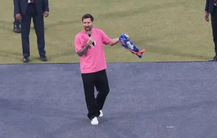 هزینه نجومی برای یک عکس با مسی در هند؛ هواداران شوکه شدند!