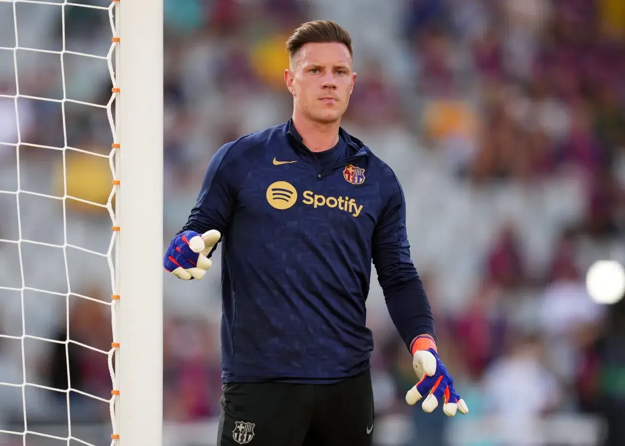 شوک بزرگ؛ آیا گلر بارسا راهی لیگ برتر می‌شود؟