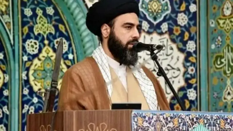 پست اینستاگرامی متفاوت امام جمعه ملک شهر اصفهان با دختران کم حجاب/ عکس