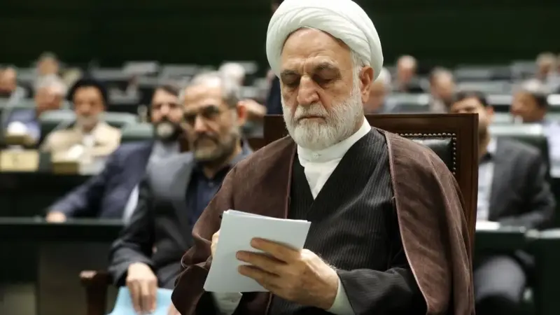 نامه جنجالی ۱۵۵ نماینده مجلس به رئیس قوه قضائیه درباره بحران حجاب؛ آیا قوانین اجرا نمی‌شوند؟