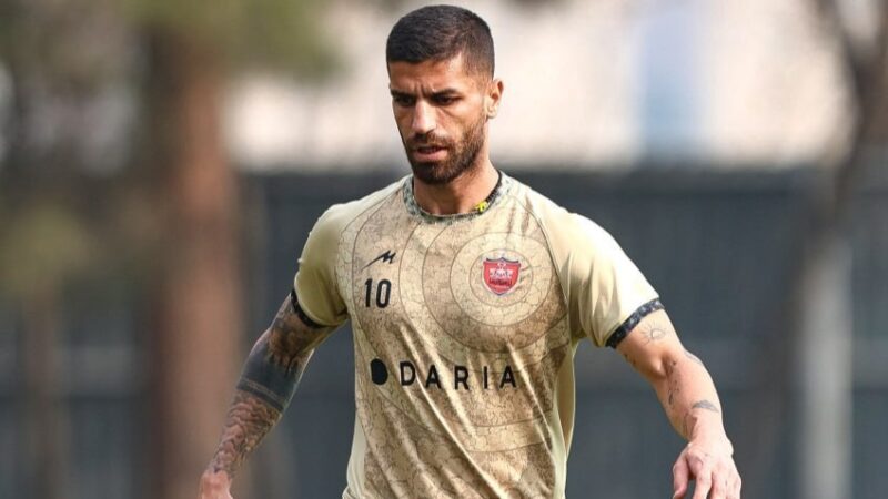 میلاد سرلک در آستانه ثبت نام در ترکیب اصلی پرسپولیس برای داربی ۱۰۶!