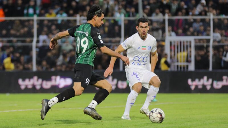 بدشانسی تلخ مهاجم خیبر در مصاف با استقلال؛ VAR و کمک‌داور طلسم شکنی را نابود کردند!