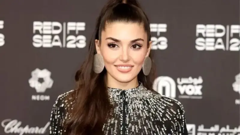 هانده ارچل با استایل زمستانی کنار خواهرش؛ عکس‌هایی که اینستاگرام را منفجر کرد!