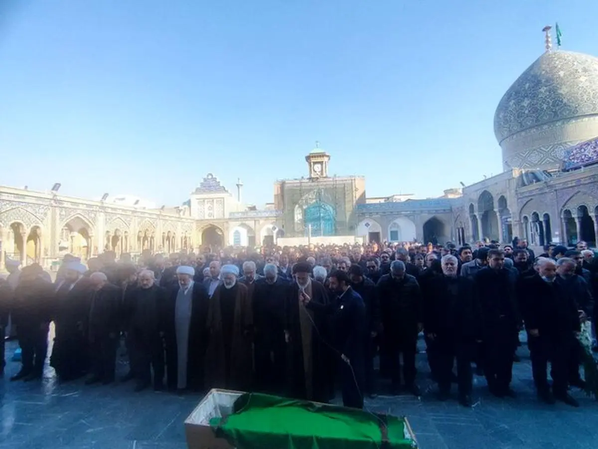 تشییع پیکر اشرف بروجردی در شهرری با حضور چهره‌های سیاسی و مردم؛ وداع با بانوی برجسته اصلاحات