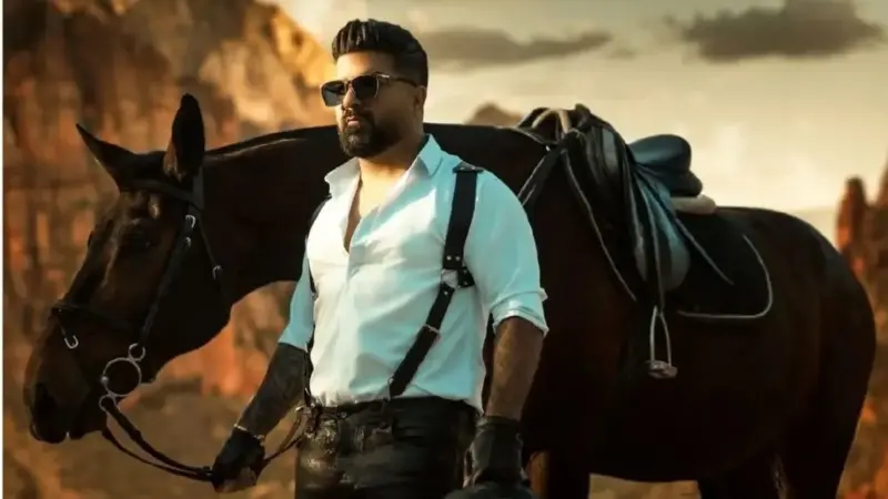 تبریک متفاوت روز مرد توسط مجید خراطها/ ویدئو