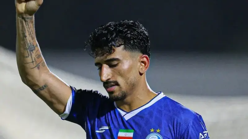 صفی شگفت‌انگیز برای سلفی با کاپیتان محبوب استقلال در خرم‌آباد!