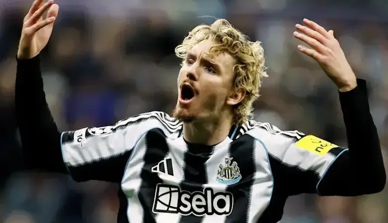 پیام واتس‌اپی عجیب رئیس بایرن مونیخ به وولتماده؛ ماجرای انتقالی جنجالی که همه را شوکه کرد!