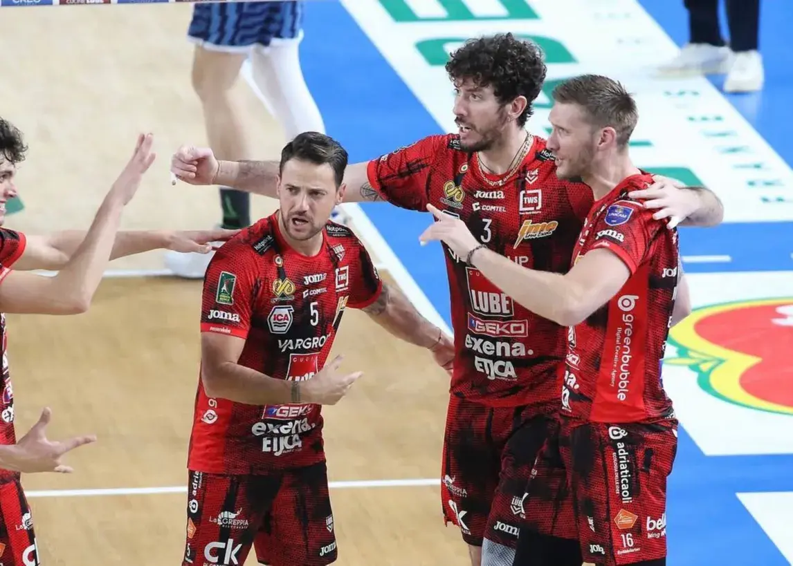 سوپرجام بزرگ والیبال جهان: یک ایرانی شانس قهرمانی