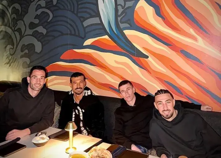 شام مشترک رامین با اکیپ خارجی‌های استقلال