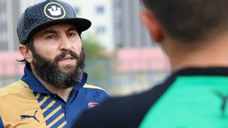 لطیفی: حالا زمین و زمان دست به دست هم داده‌اند تا ایران به جام جهانی 2026 صعود کند!