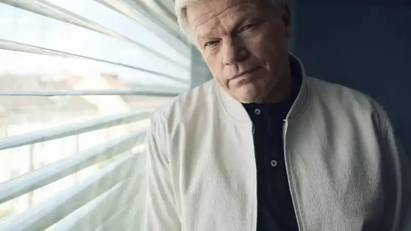 اولیور کان از نوستالژی رسانه‌های فوتبال قدیم و تحولی که همه را شوکه کرد؛ چه بر سر بازی آمده؟