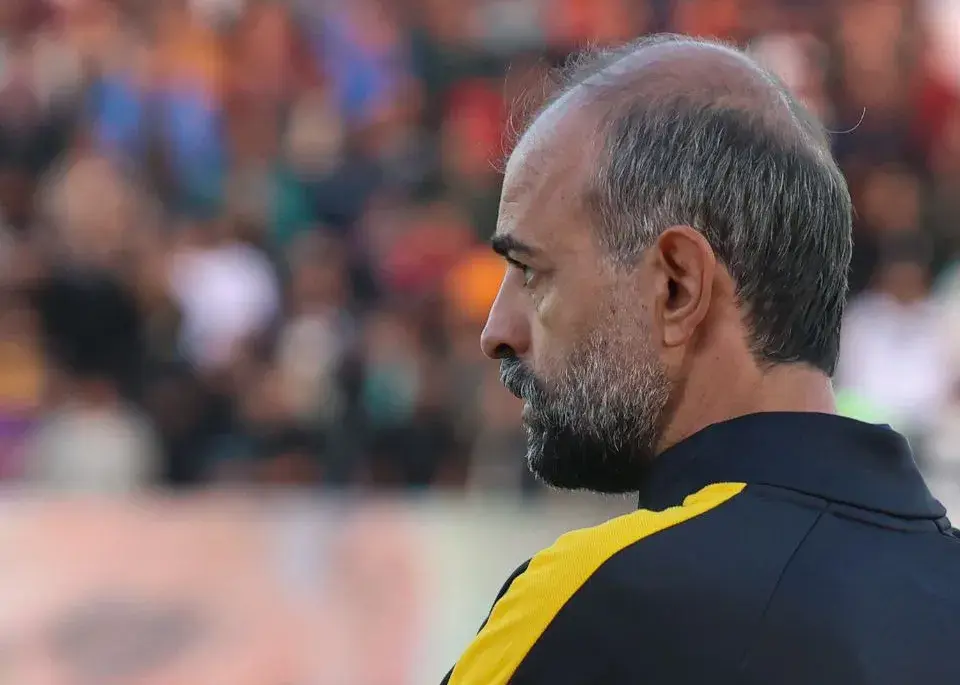 محرم نویدکیا چگونه پس از صدرنشینی سپاهان، تیمش را متحول کرد؟ () - وب‌گردی