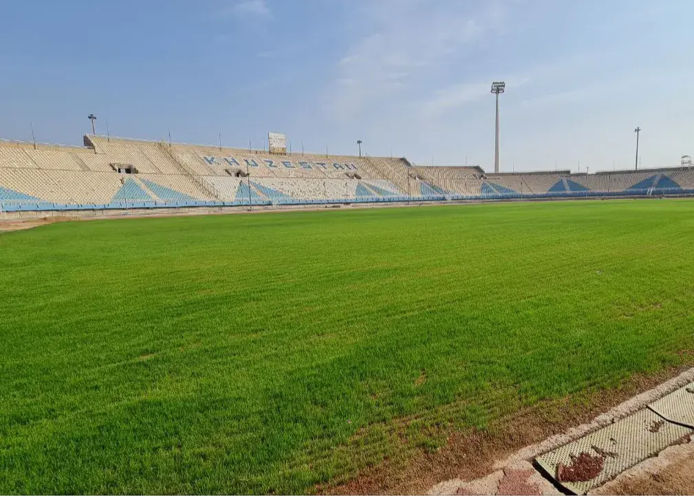 ورزشگاه غدیر اهواز دوباره به میادین بازمی‌گردد؛ آماده‌سازی چمن با شتاب پیش می‌رود!